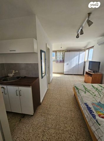 גג/ פנטהאוז, ההגנה, רמת עמידר, רמת גן