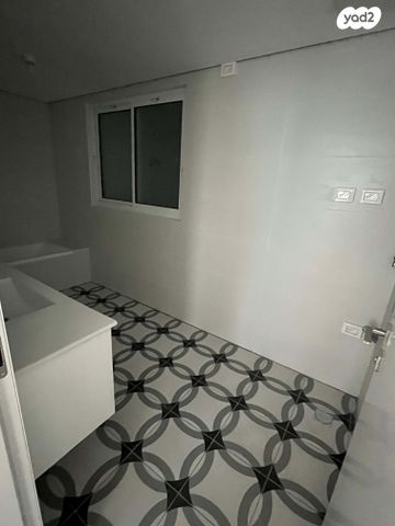 דירה, הניצנים, מרכז, הרצליה