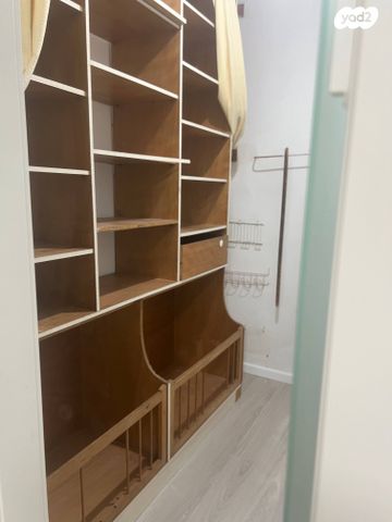 דירה, רעננה