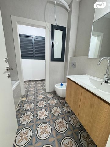 דירה, כרמי הנדיב, אחוזת רוטנר, קרית מלאכי