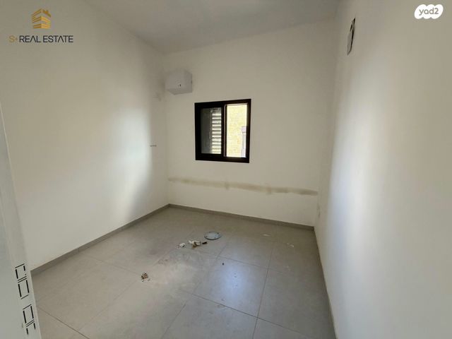 דירה, המגרסה, מבשרת ציון