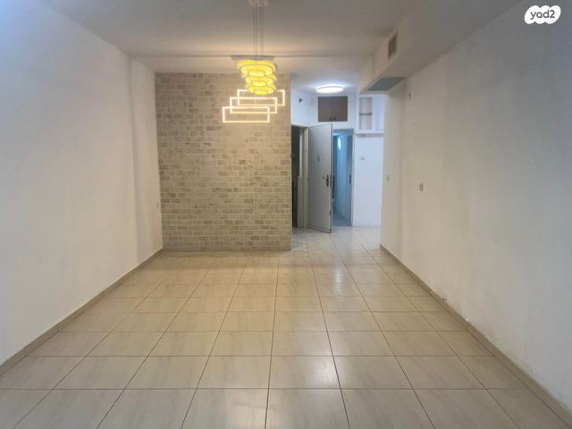 דירה, רעננה