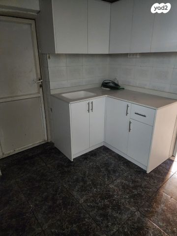 דירה, דרך יפו, שער פלמר, תחנת רכבת השמונה, חיפה