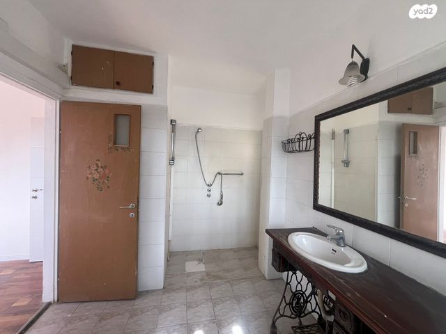 דירה, פנחס רוטנברג 86, נווה יהושע, ערמונים, רמת גן