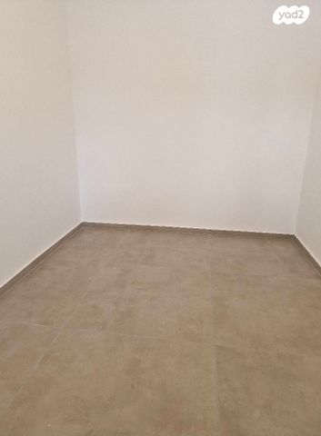 דירה, משה שרת, הצפון החדש - כיכר המדינה, תל אביב יפו