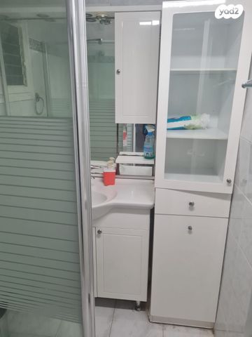 דירה, מקס נורדאו, בת ים