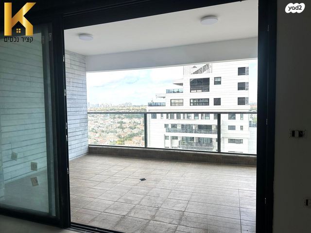 דירה, יונה וולך, גרין פארק החדשה, הוד השרון