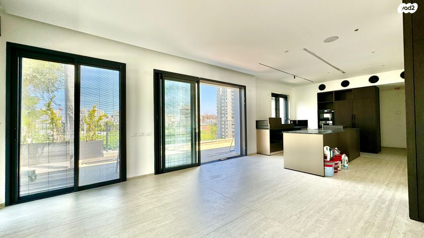 גג/ פנטהאוז, נווה אביבים, תל אביב יפו