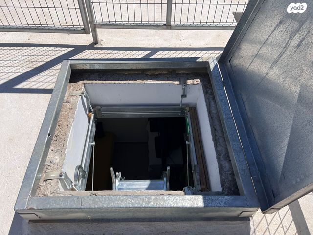 גג/ פנטהאוז, שכונה ותיקה - מרכז העיר, מעלות תרשיחא