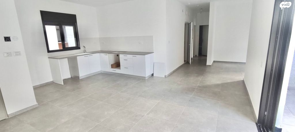 דירה, עמירם חרלף, אחוזה, חיפה