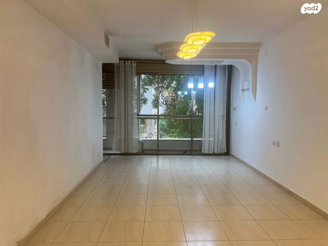 דירה, רעננה