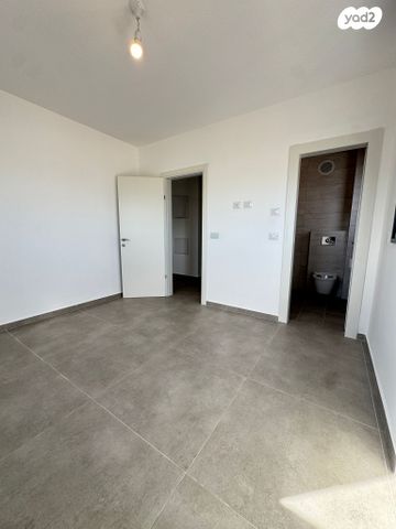 דירה, כרמי הנדיב, אחוזת רוטנר, קרית מלאכי