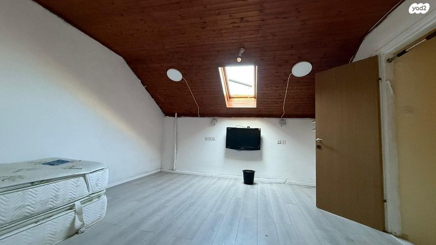 דו משפחתי, שדרות מ"ג המעפילים, אילנות, מעלות תרשיחא