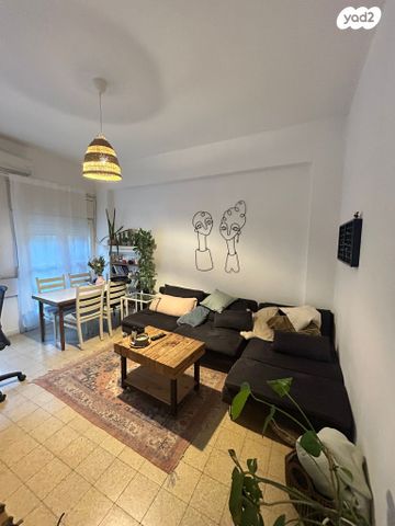 אהרונוביץ' 1