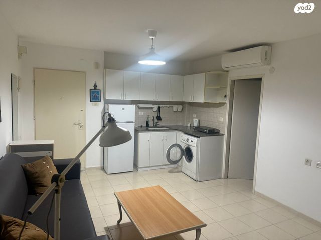 דירה, הרב מיימון 39, נווה שאנן, חיפה