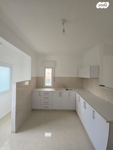 דירה, רחל אמנו, המושבה היוונית, ירושלים