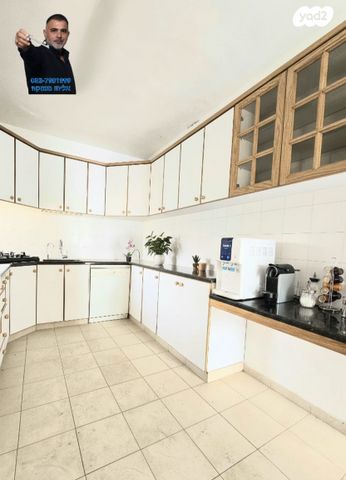 דופלקס, הרב קוק, ראשון לציון