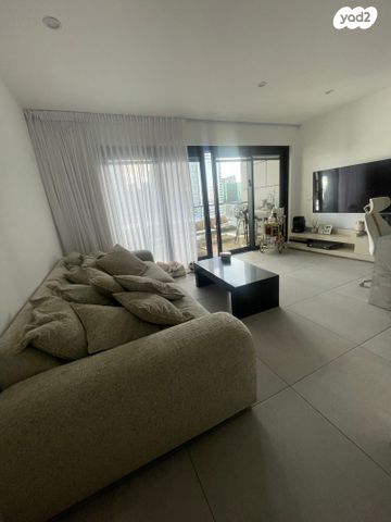 ניסים אלוני 2