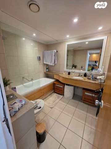 דירה, רמת גן