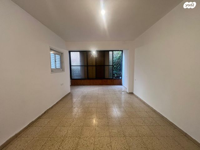 החשמונאים 30