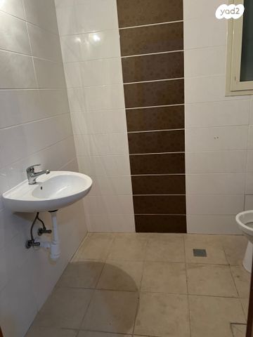 גג/ פנטהאוז, אברמסקי, קרית אתא