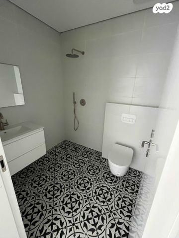 דירה, הניצנים, מרכז, הרצליה