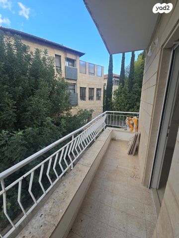 דירה, רחל אמנו, המושבה היוונית, ירושלים