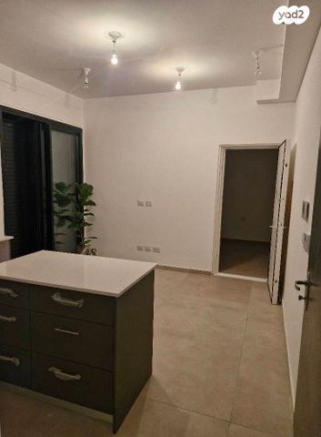 דירה, זלוציסטי, הצפון החדש - כיכר המדינה, תל אביב יפו