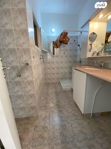 דירה, ריינס, ארלוזורוב, גבעתיים