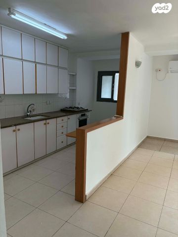 דירה, הכלנית 11, המרכז, קרית אונו