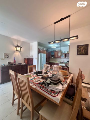 דירה, ד"ר יוחנן בדר, מרום נווה, רמת יצחק, רמת גן