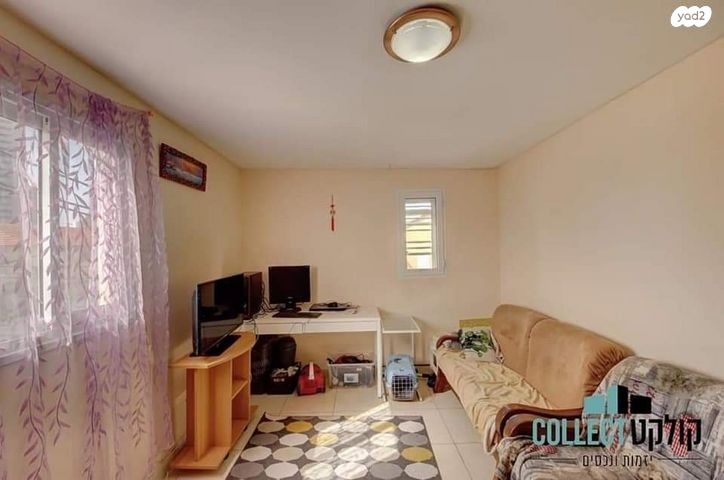 דירה, שבטי ישראל, גבעת אולגה, חדרה