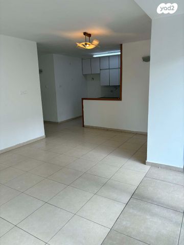 דירה, הכלנית 11, המרכז, קרית אונו