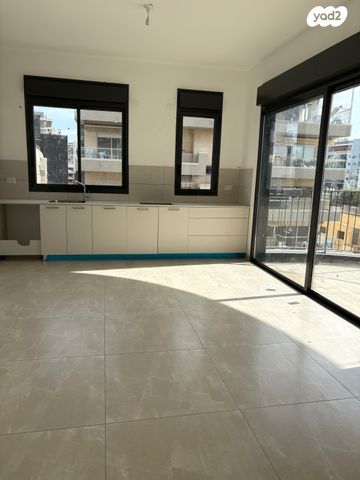 דירה, מרום נווה, רמת יצחק, רמת גן