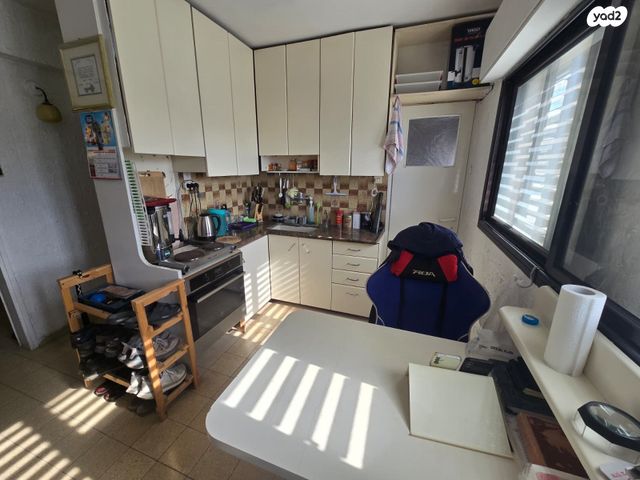 יציאת אירופה תש"ז 5