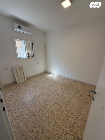 דירה, השיקמה 22, דרום מערב ותיק, בת ים