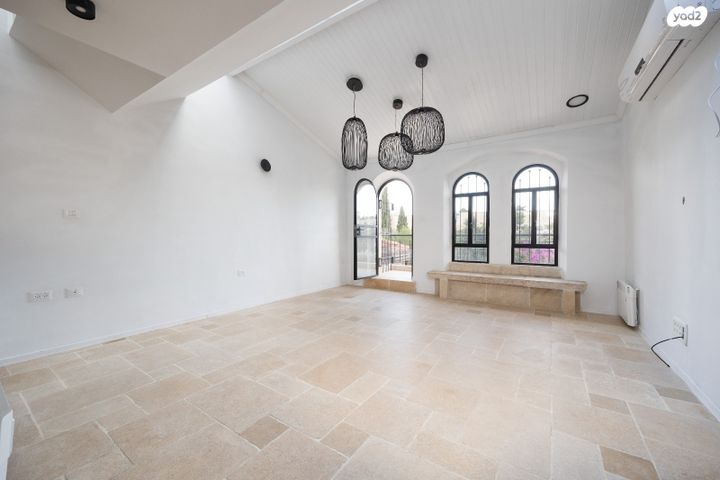 בית פרטי/ קוטג', התקווה, ימין משה, ירושלים