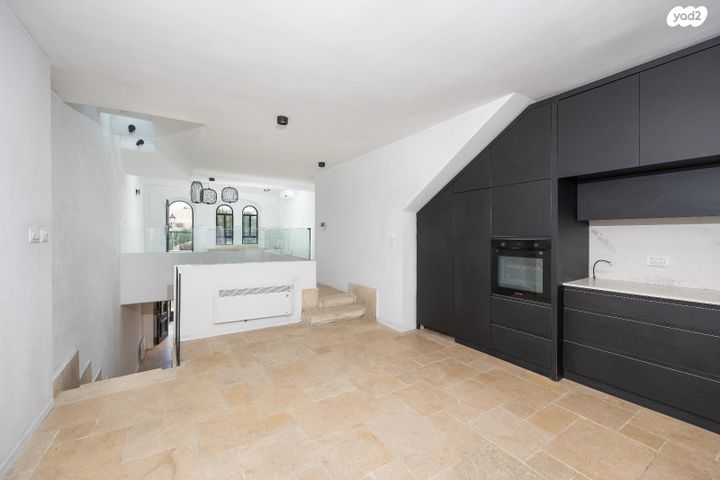 בית פרטי/ קוטג', התקווה, ימין משה, ירושלים