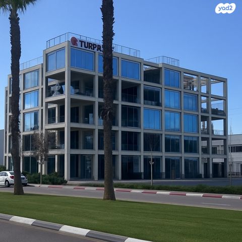 משרדים, קיסריה