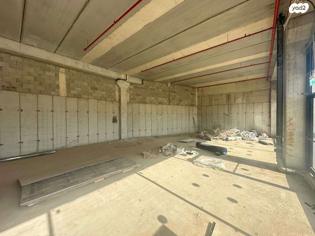 חנויות/ שטח מסחרי, כפר יונה