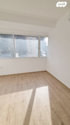 משרדים, הרצל, שכונת בן גוריון, מרכז העיר ג', רמת גן