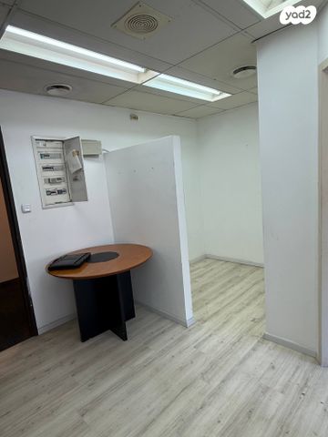 משרדים, דרך בן גוריון, שכונת בן גוריון, מרכז העיר ג', רמת גן