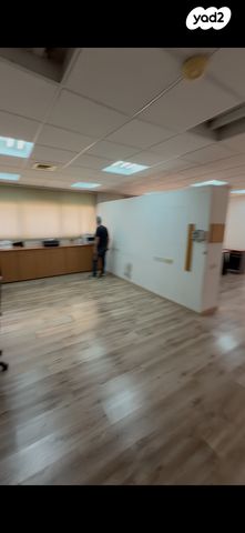 משרדים, יהוד מונוסון