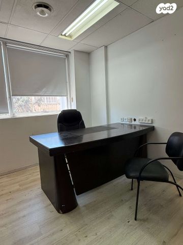 משרדים, דרך בן גוריון, שכונת בן גוריון, מרכז העיר ג', רמת גן