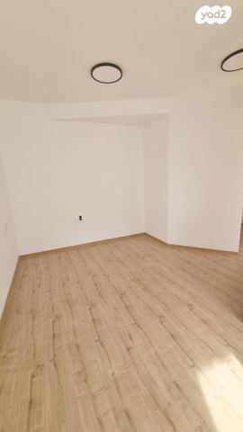 משרדים, הרצל, שכונת בן גוריון, מרכז העיר ג', רמת גן