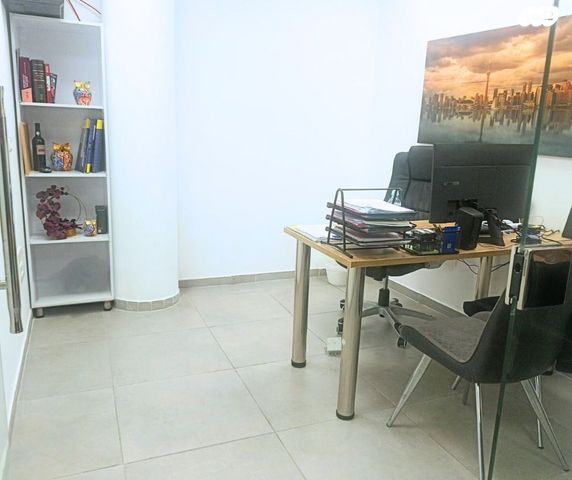 משרדים, תלפיות תעשיה ומסחר, ירושלים