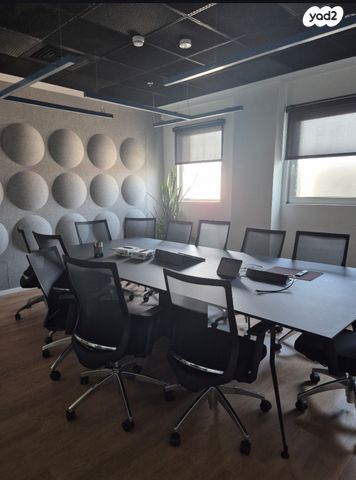 משרדים, קיסריה