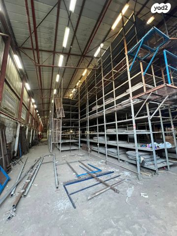 מבני תעשיה, אזור תעשיה קרית אתא, קרית אתא