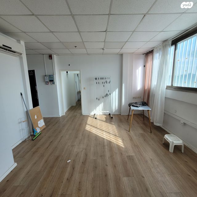 משרדים, משה לוי, מב"ת מערב, אזור תעשייה חדש, ראשון לציון