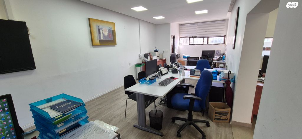 חנויות/ שטח מסחרי, יקותיאל אדם 44, קרית גיורא, אור יהודה